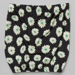 So Nikki Size Small 7/8 Girls Green Daisies Tube Top. New With Tags